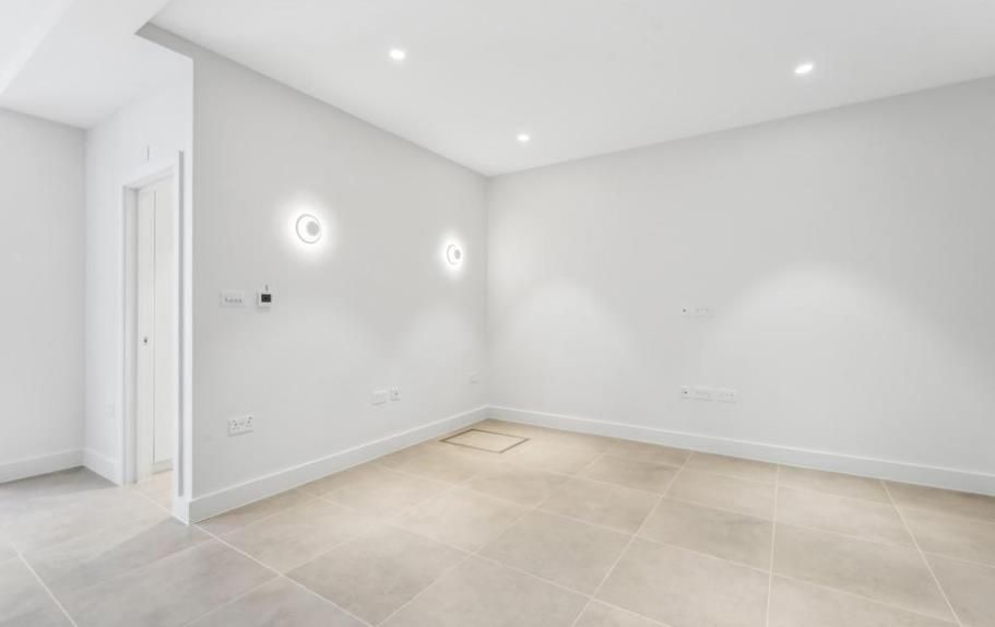 Property photo 3 of 9 47 Huntsworth 3 30.10.Png