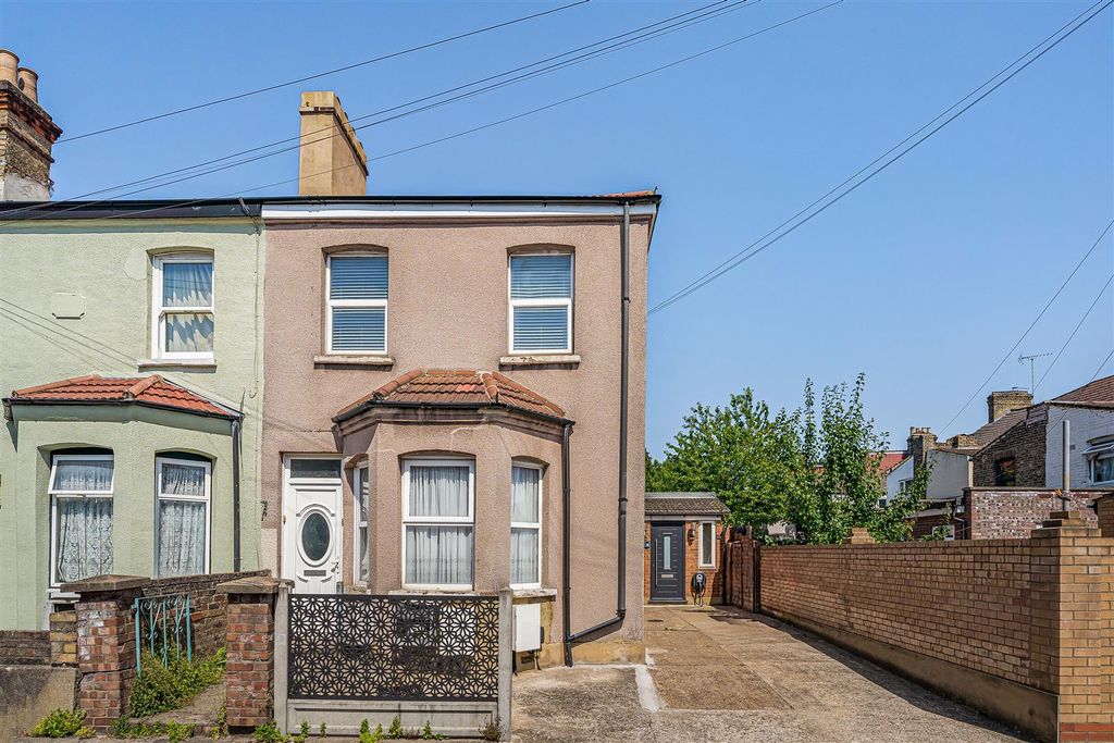 Property photo 1 of 13 1
