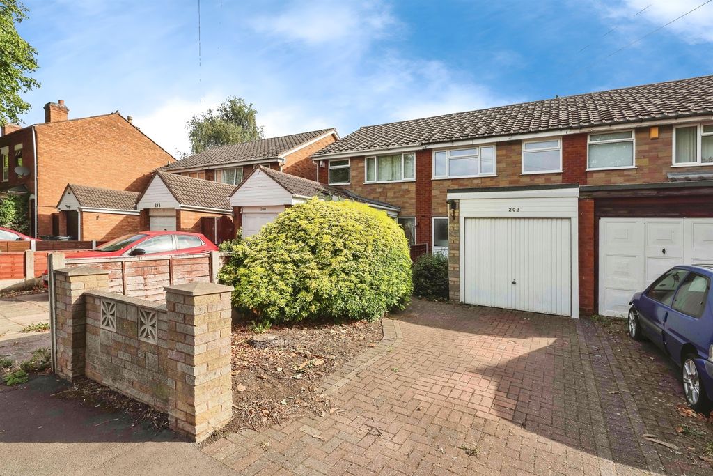 Property photo 1 of 18