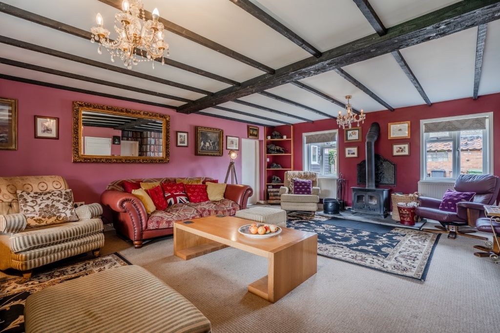 Property photo 3 of 36