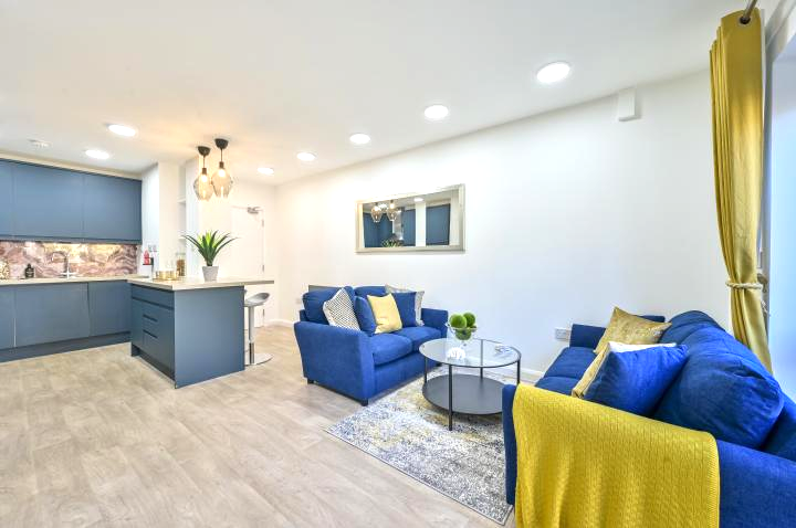 Property photo 2 of 13