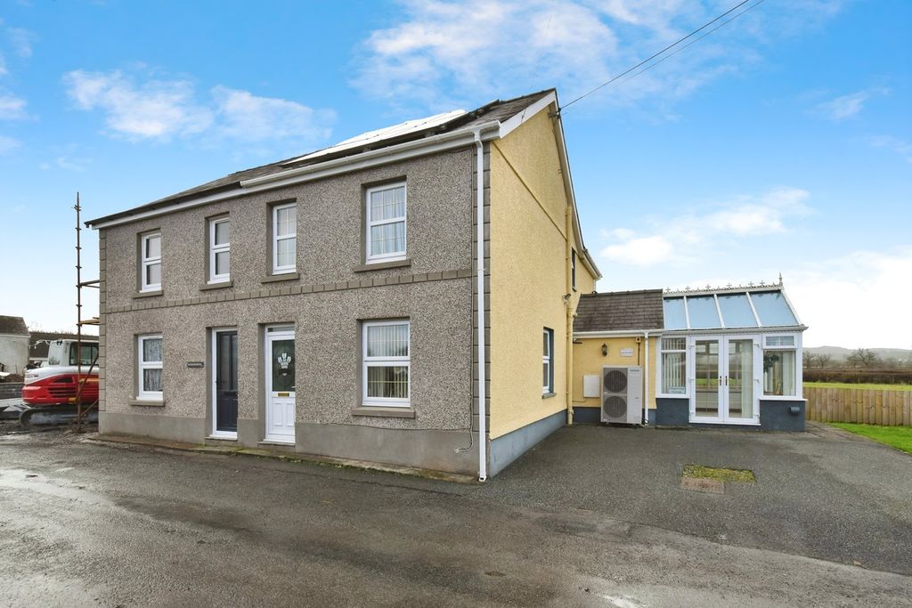 Property photo 1 of 20