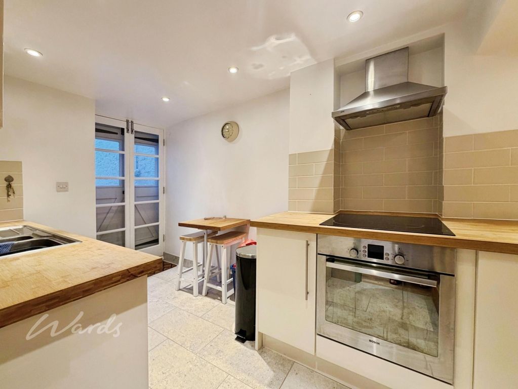 Property photo 2 of 7 Trinity 10 Kitche...