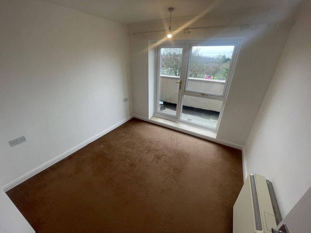Property photo 3 of 7 Image