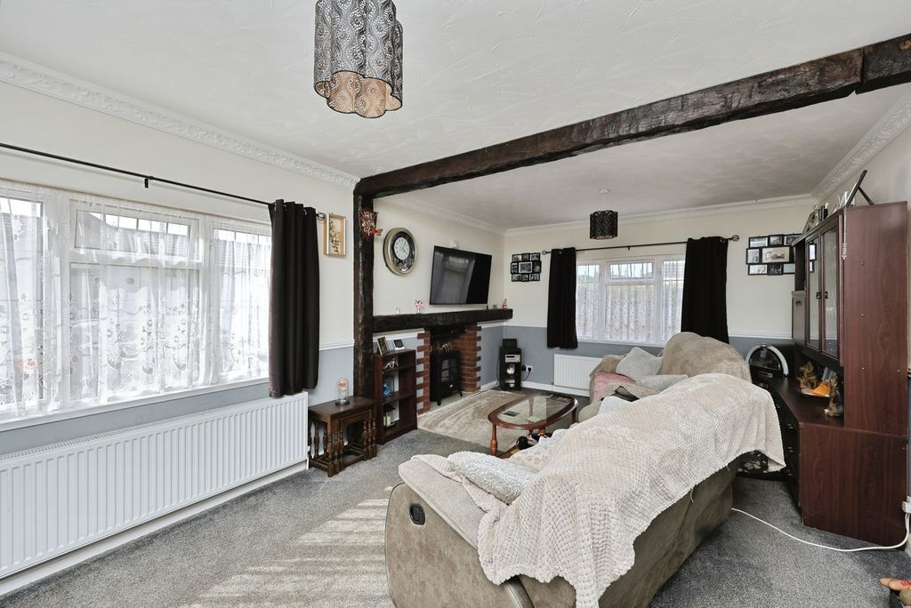 Property photo 2 of 20 Pbox-Img.Jpg