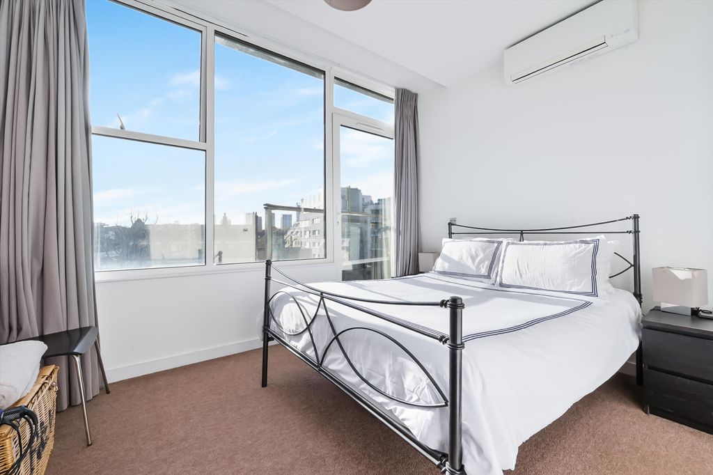 Property photo 3 of 12 Image