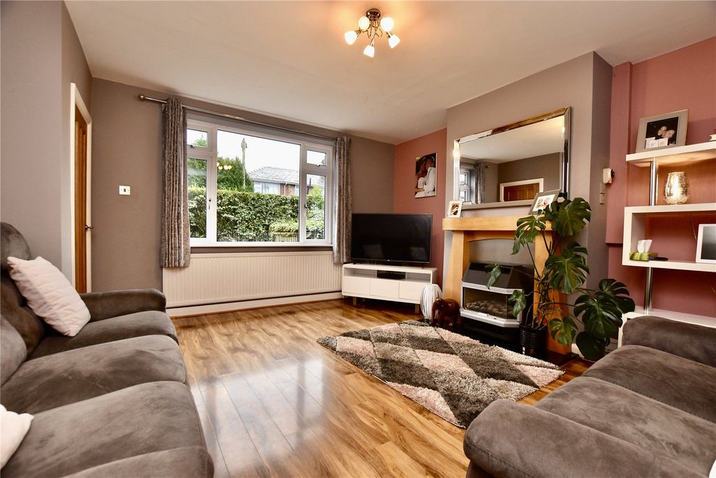 Property photo 3 of 19 Picture No. 09