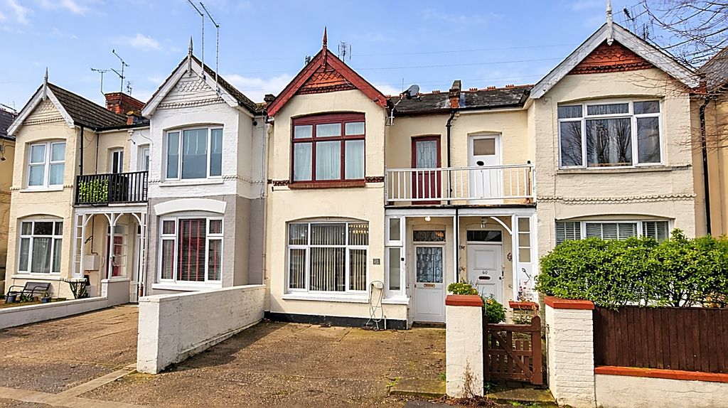 Property photo 1 of 8