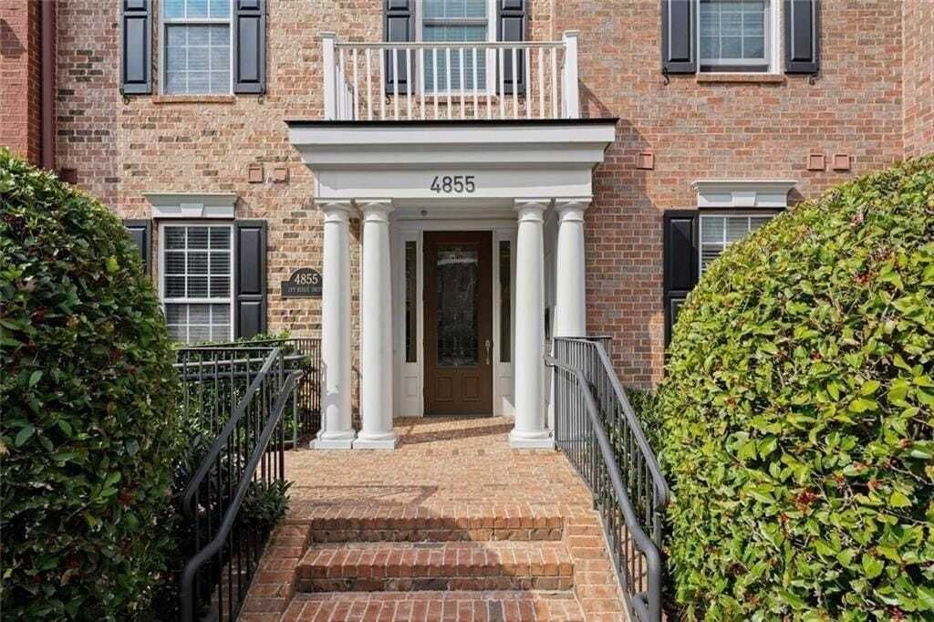 Property photo 1 of 30