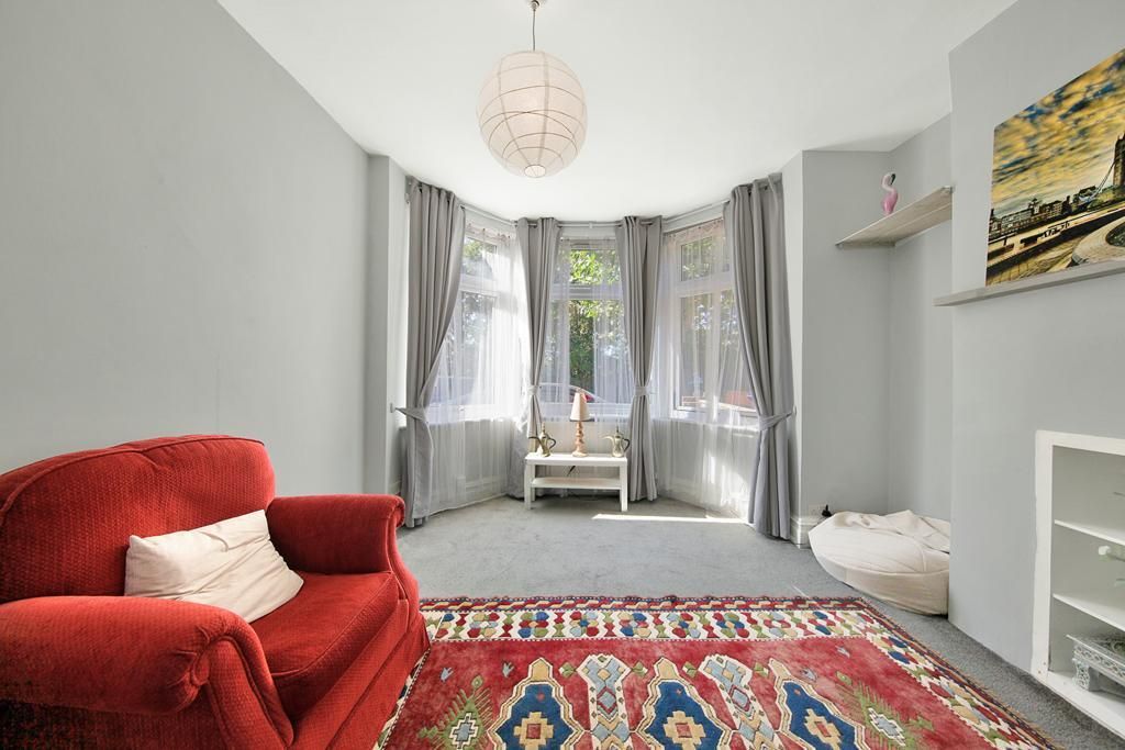 Property photo 3 of 14