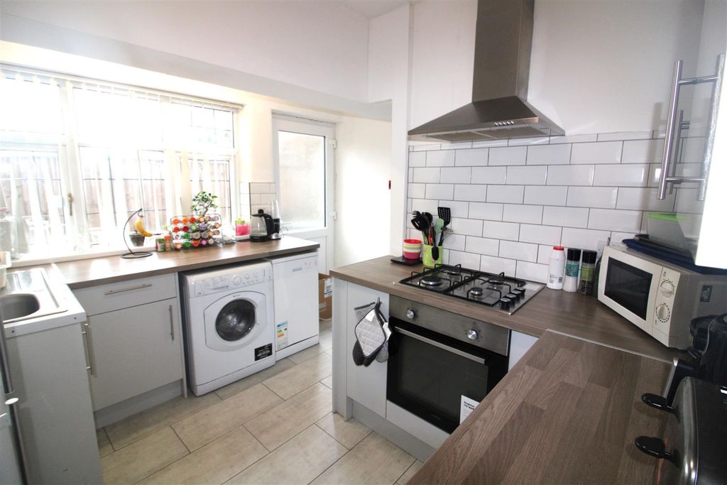 Property photo 1 of 16 Kitchen