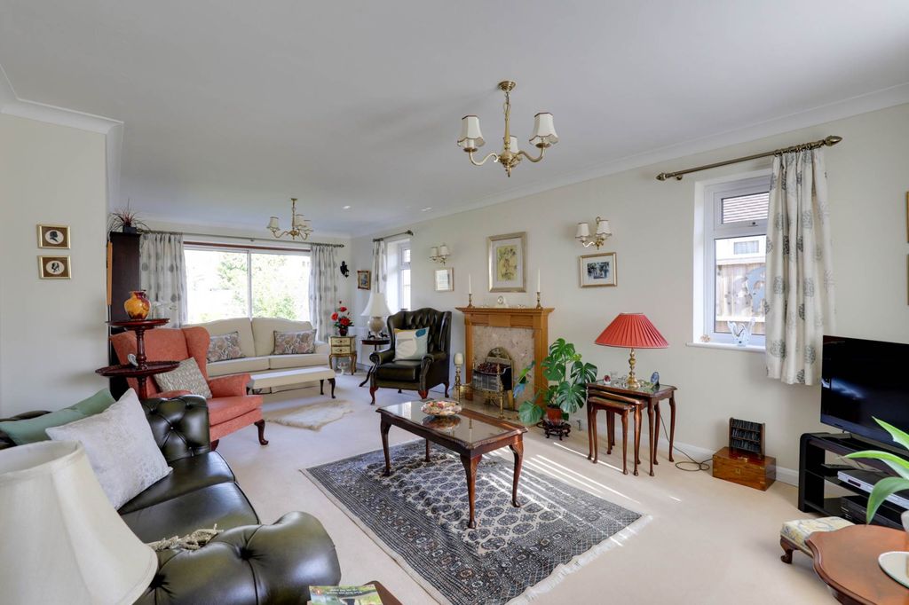 Property photo 3 of 15