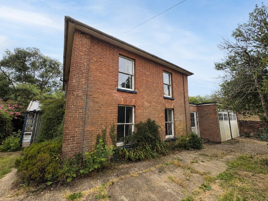Property photo 1 of 34