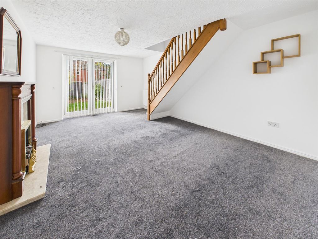 Property photo 2 of 10 Lounge