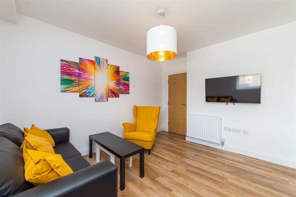 Property photo 2 of 9 Edit-1403.Jpg