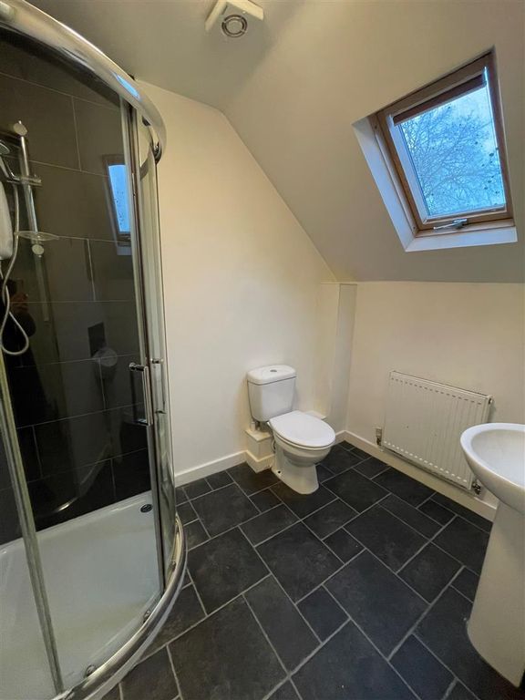 Property photo 3 of 8 Bathroom Top Floor.Jpg