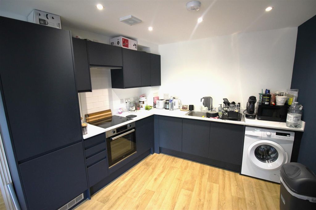 Property photo 2 of 6 Img_2365.Jpg
