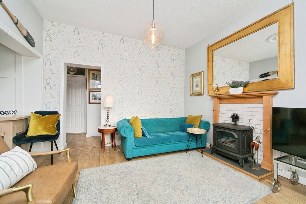 Property photo 3 of 20 Pbox-Img.Jpg