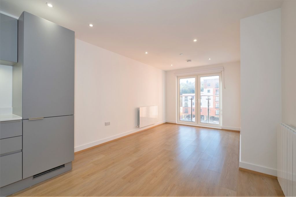 Property photo 2 of 6