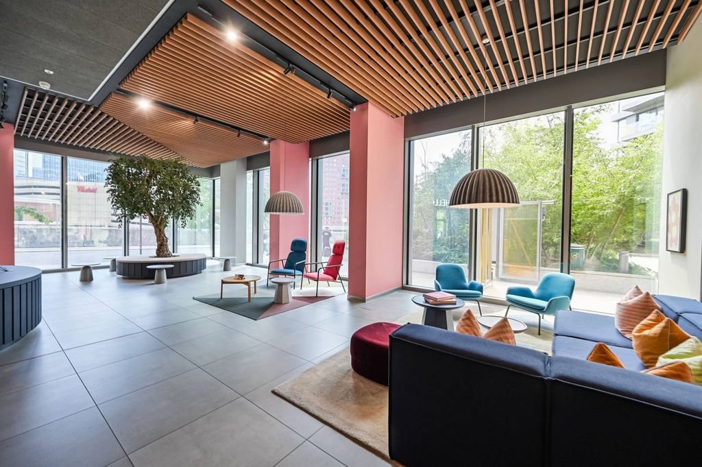 Property photo 1 of 44