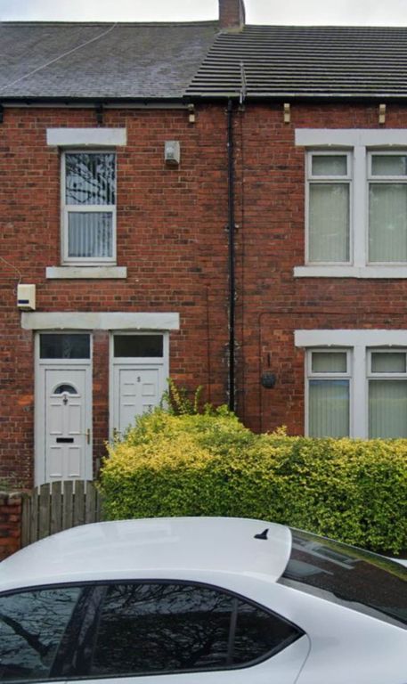 Property photo 2 of 11