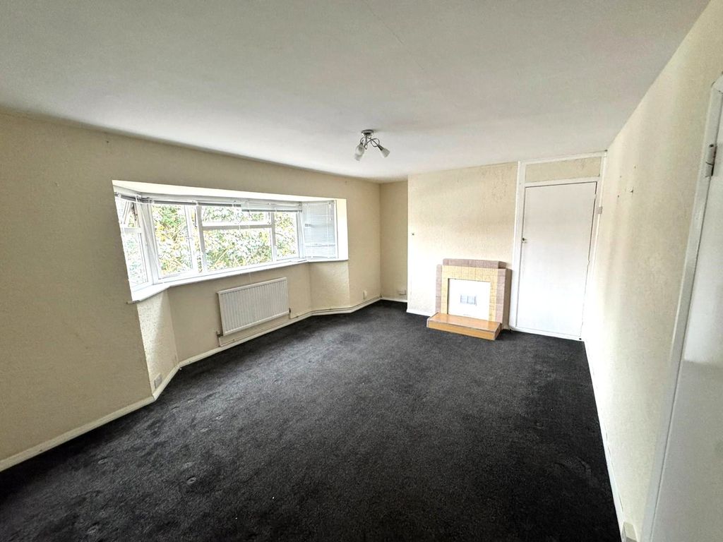 Property photo 2 of 8 Picture No. 24