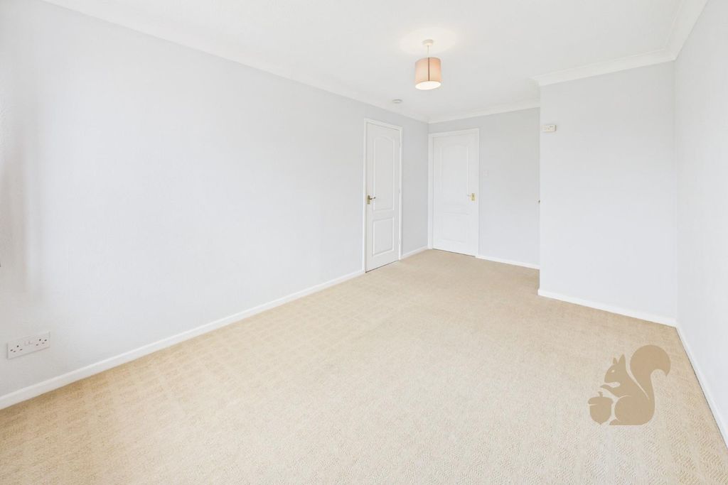 Property photo 3 of 7 Lounge