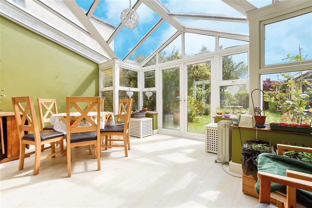 Property photo 3 of 12 Conservatory