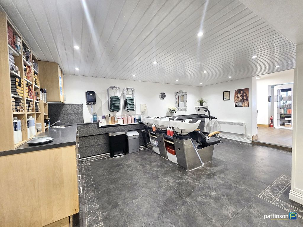 Property photo 3 of 19