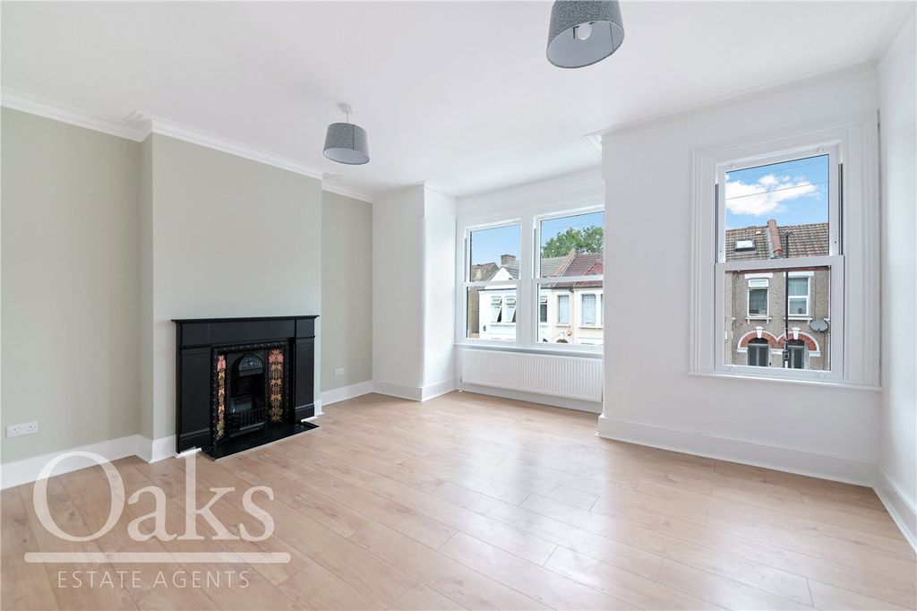 Property photo 1 of 12 Picture No. 04