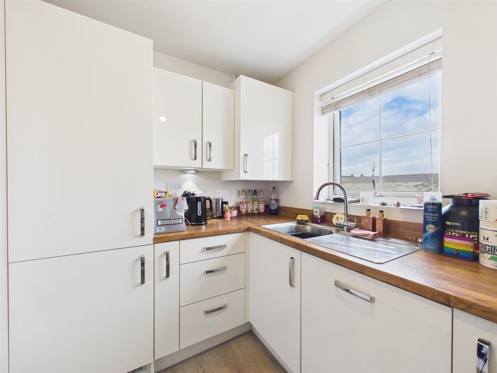 Property photo 3 of 11 Cam02435G0-Pr0203-Still012.Jpg