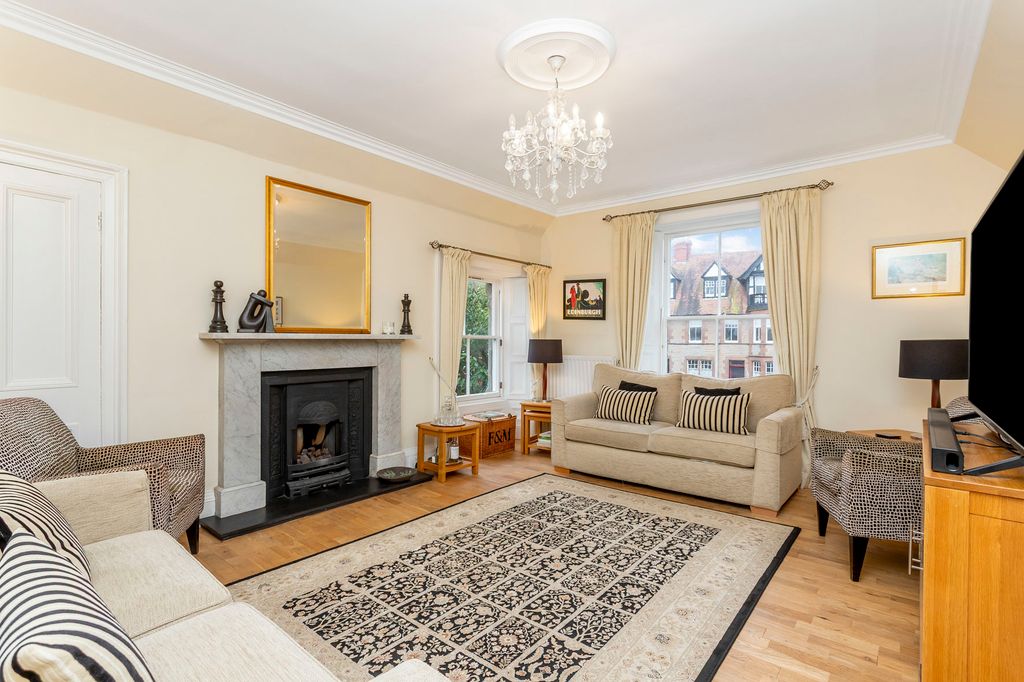 Property photo 3 of 25