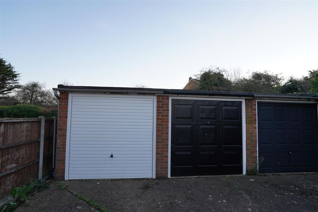 Property photo 2 of 4 Dsc00105.Jpg