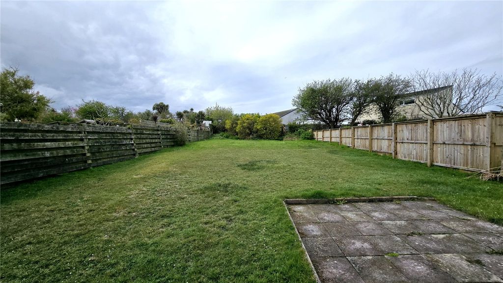 Property photo 2 of 14 Picture No. 15