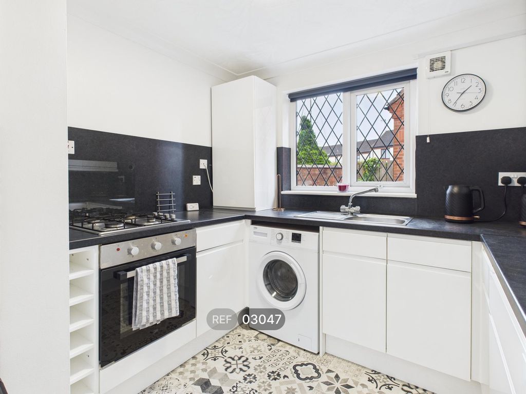 Property photo 1 of 20 Kitchen