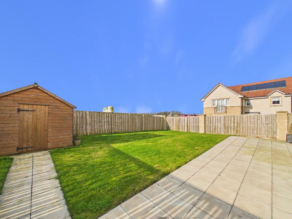 Property photo 3 of 35