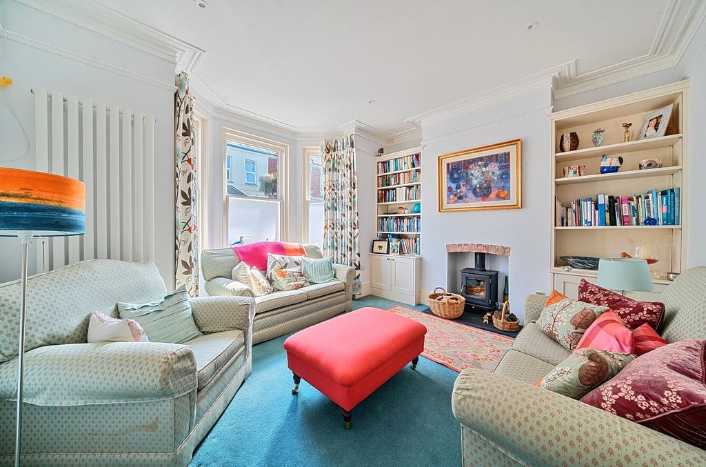 Property photo 3 of 20 Sitting Room
