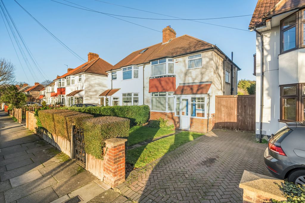 Property photo 1 of 20 1388377-3-6945760...