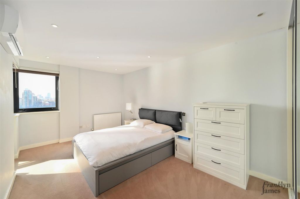 Property photo 3 of 10 Ocean-Wharf (1).Jpg