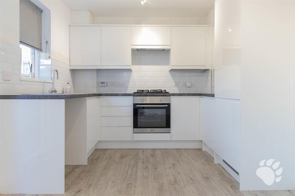 Property photo 2 of 14 Kitchen/Diner