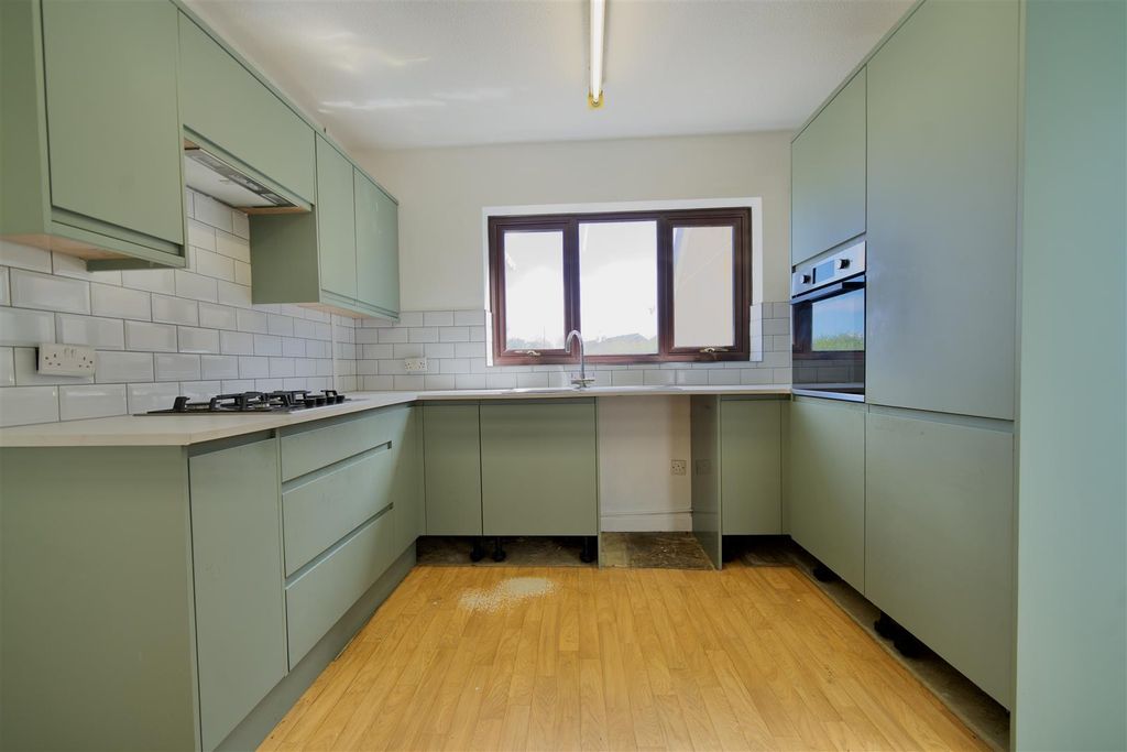 Property photo 2 of 17 Dsc02866.Jpeg