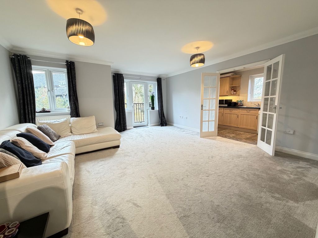 Property photo 3 of 9