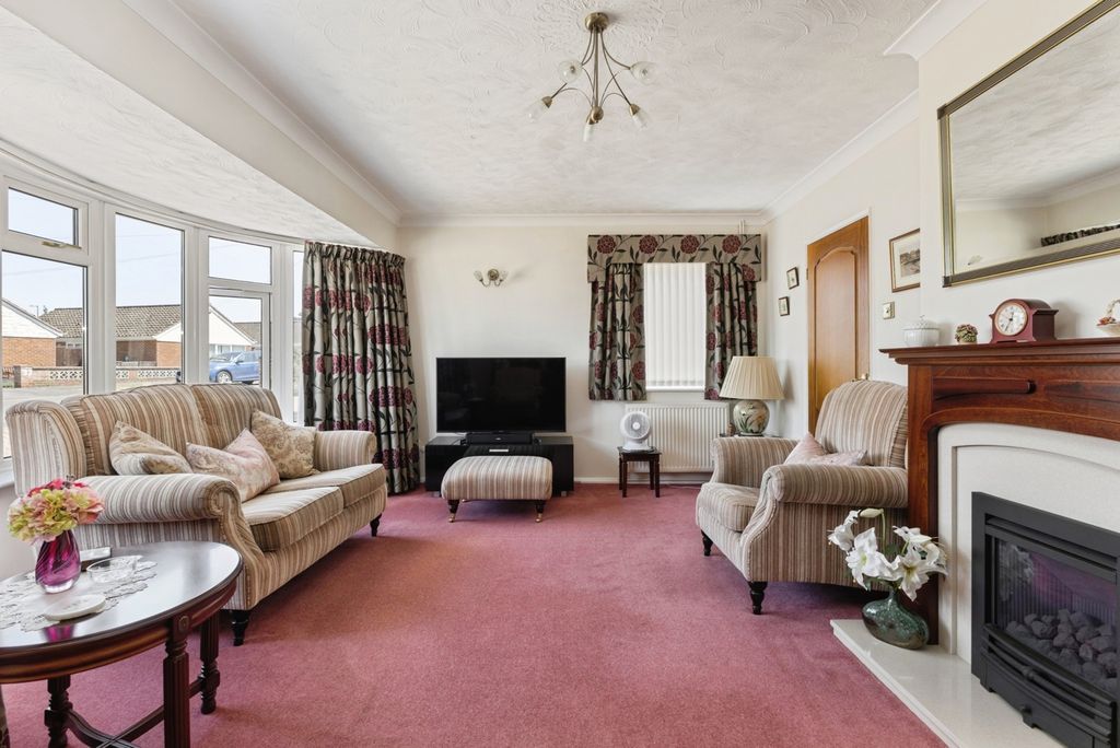 Property photo 2 of 20 Pbox-Img.Jpg