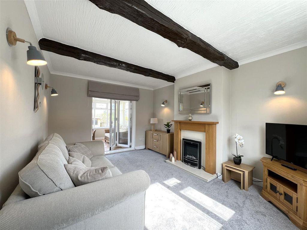 Property photo 2 of 18 Img_4011.Jpg