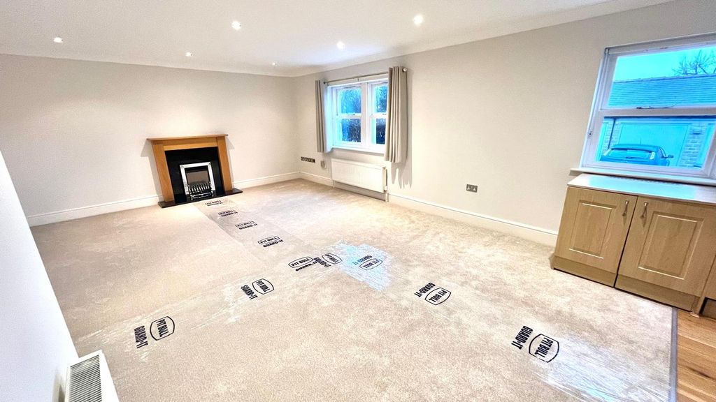 Property photo 3 of 19 Picture No. 12