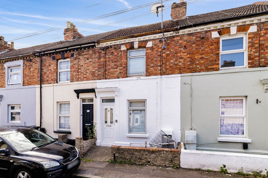 Property photo 1 of 12