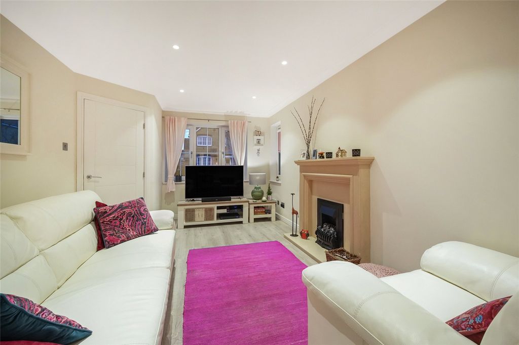 Property photo 3 of 26 Picture No. 03