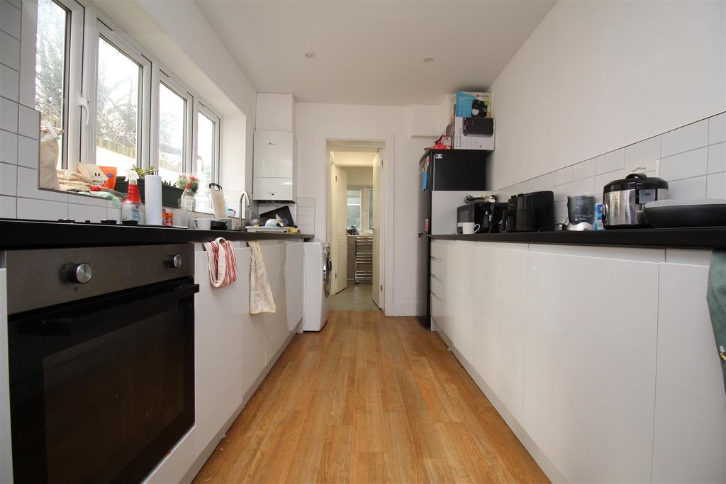 Property photo 2 of 7 Picture 2