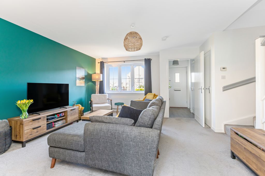 Property photo 2 of 21 Property Image 2