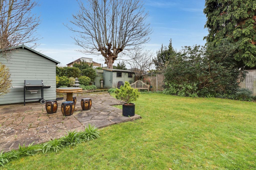 Additional image 26 of 4 bed detached house for salePemberton Road, East Molesey KT8
